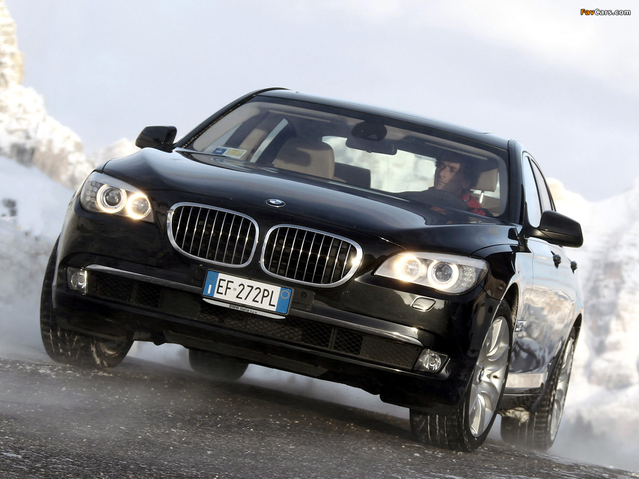 BMW 750i xDrive (F01) 2008–12 images (1280 x 960)