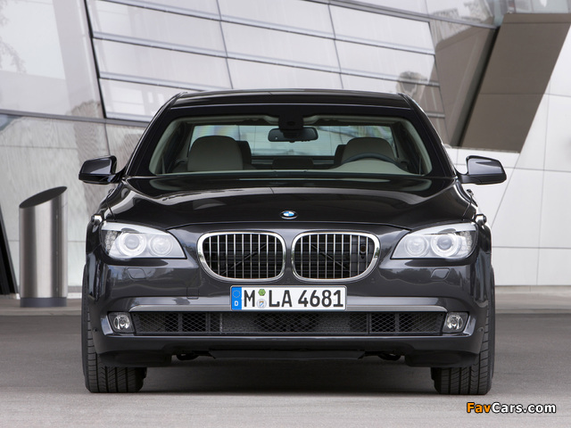 BMW 760Li Security (F03) 2009–12 images (640 x 480)