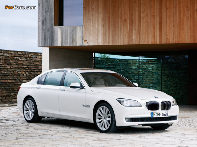 BMW 760Li (F02) 2009–12 photos (640 x 480)