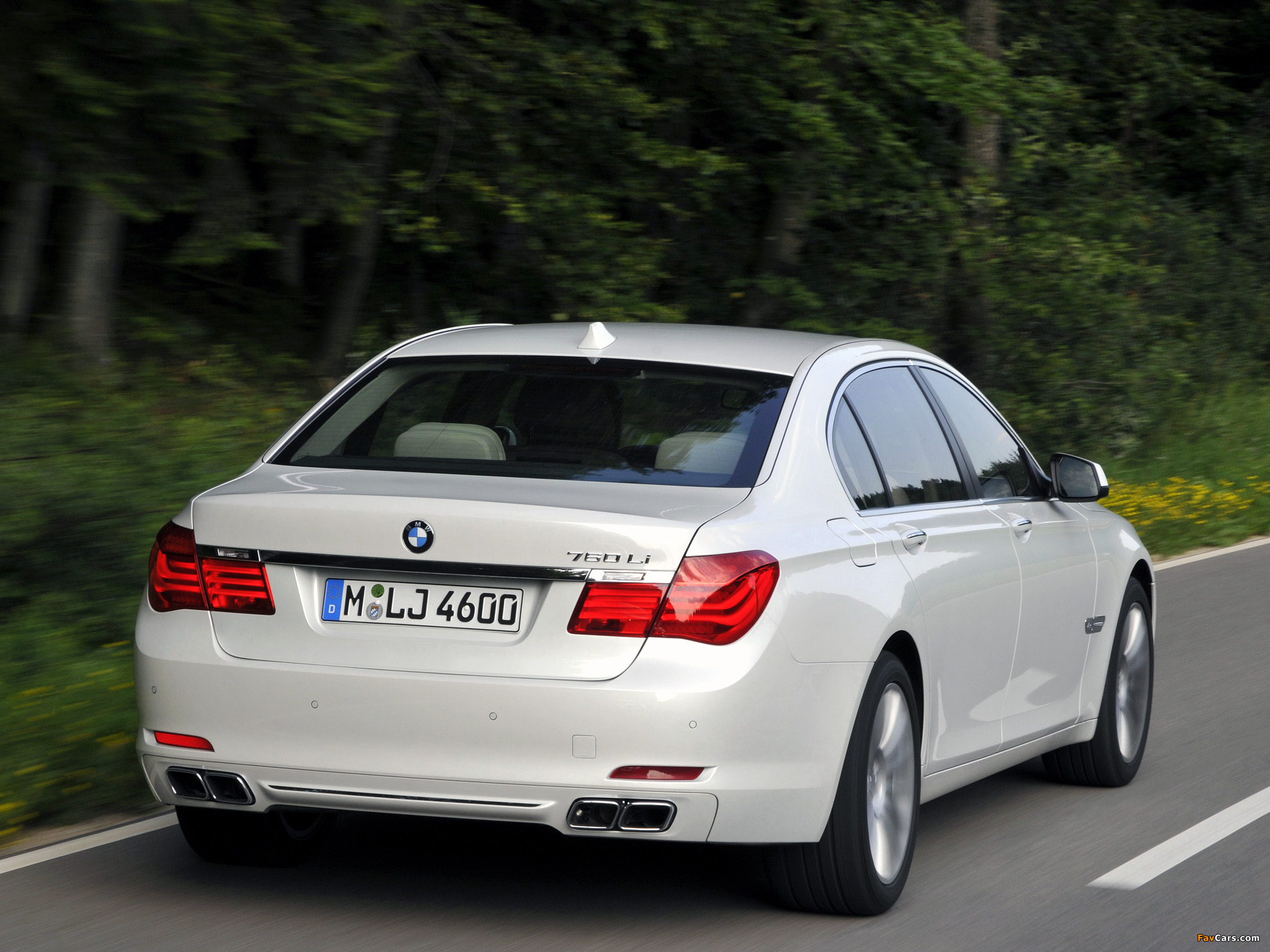 BMW 760Li (F02) 2009–12 photos (2048 x 1536)