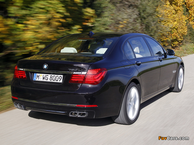 BMW 760Li (F02) 2012 photos (640 x 480)