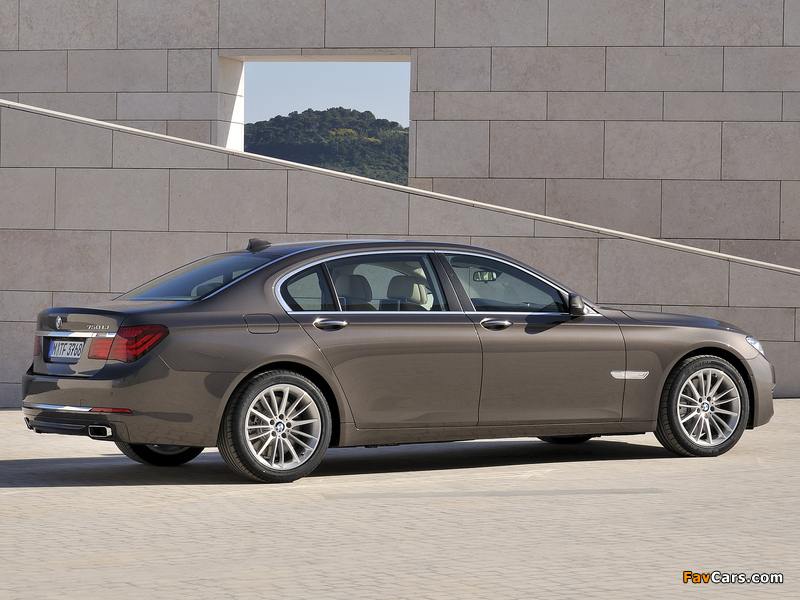 BMW 750Li (F02) 2012 photos (800 x 600)