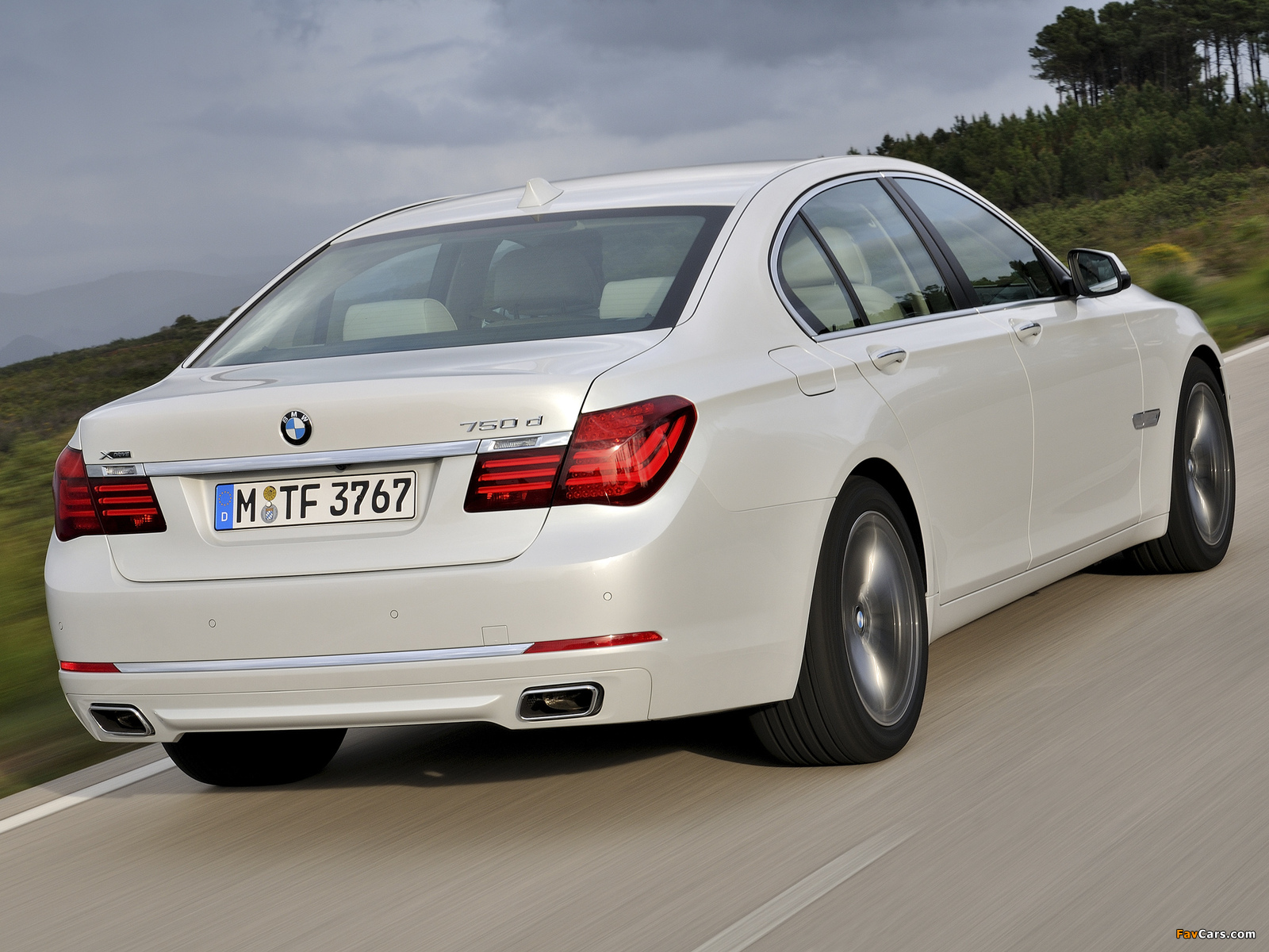 BMW 750d xDrive (F01) 2012 photos (1600 x 1200)