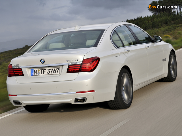 BMW 750d xDrive (F01) 2012 photos (640 x 480)