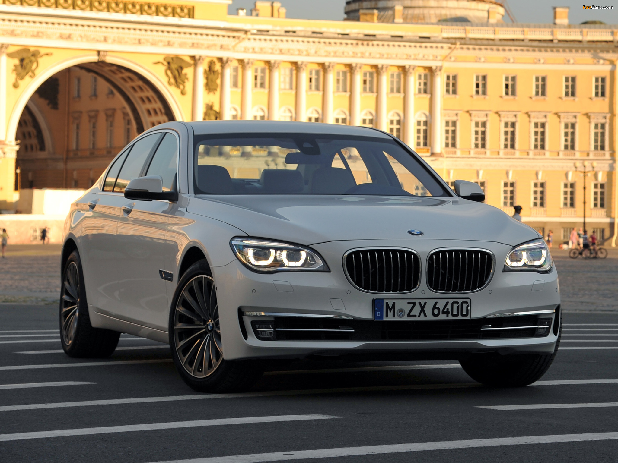 BMW 750i (F01) 2012 pictures (2048 x 1536)