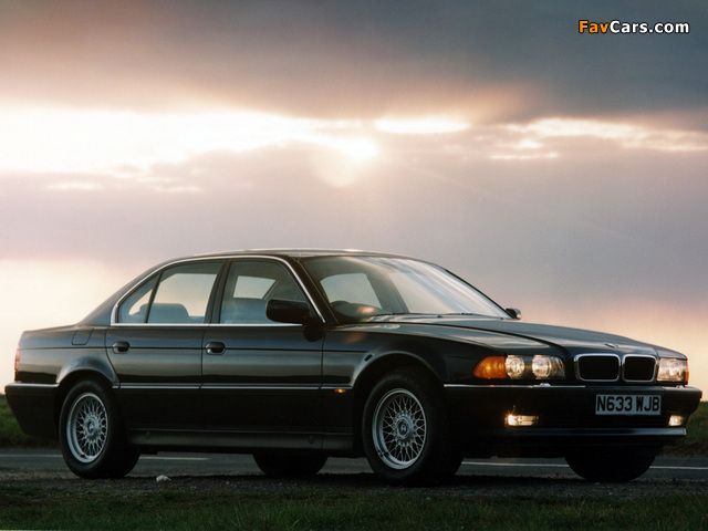 BMW 740i UK-spec (E38) 1994–98 wallpapers (640 x 480)