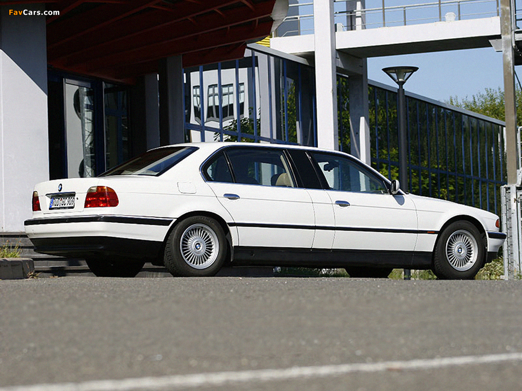 BMW L7 (E38) 1998–2001 images (1024 x 768)