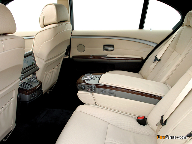 Images of BMW 730Ld UK-spec (E66) 2005–08 (640 x 480)