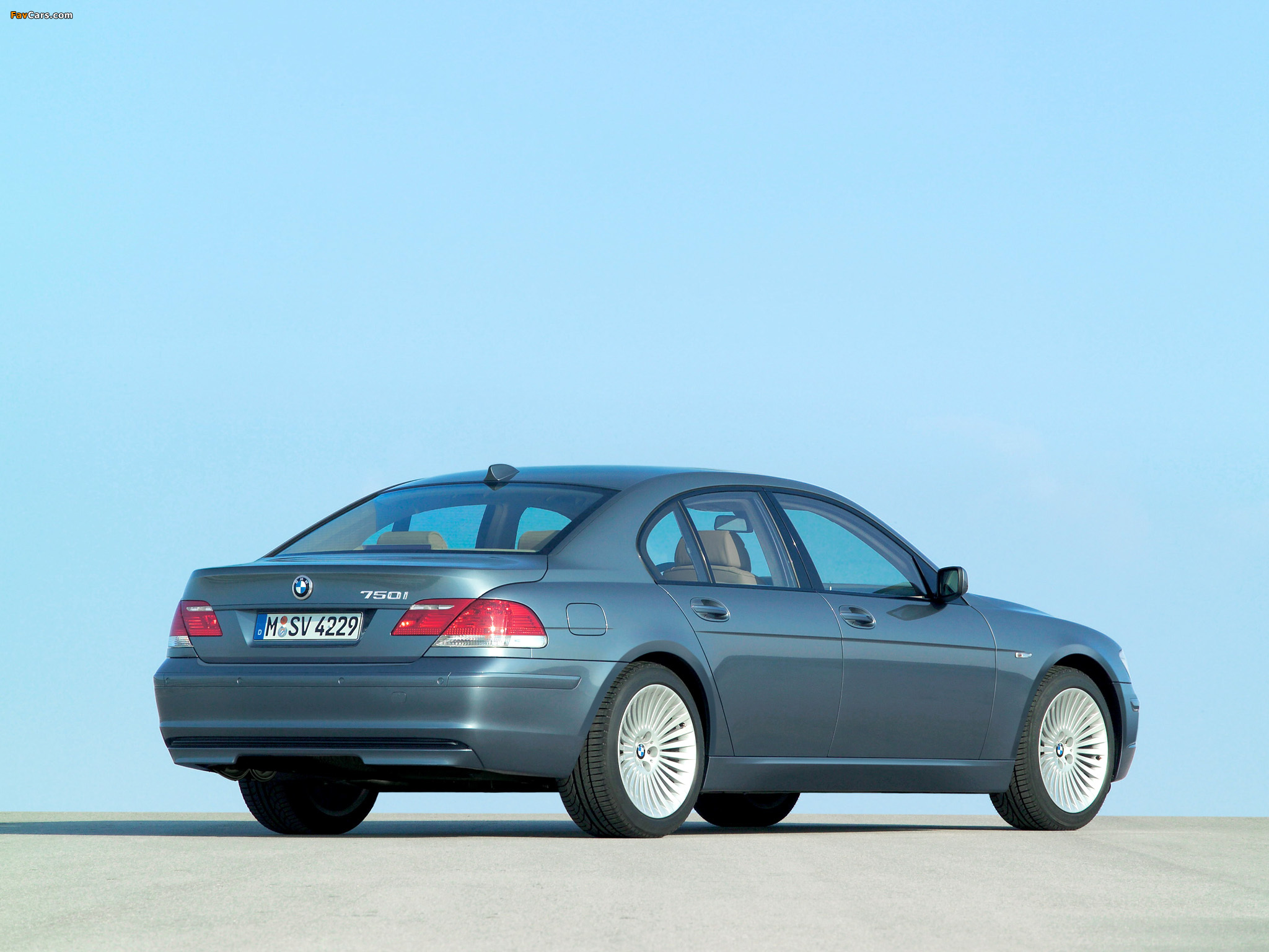 Images of BMW 750i (E65) 2005–08 (2048 x 1536)