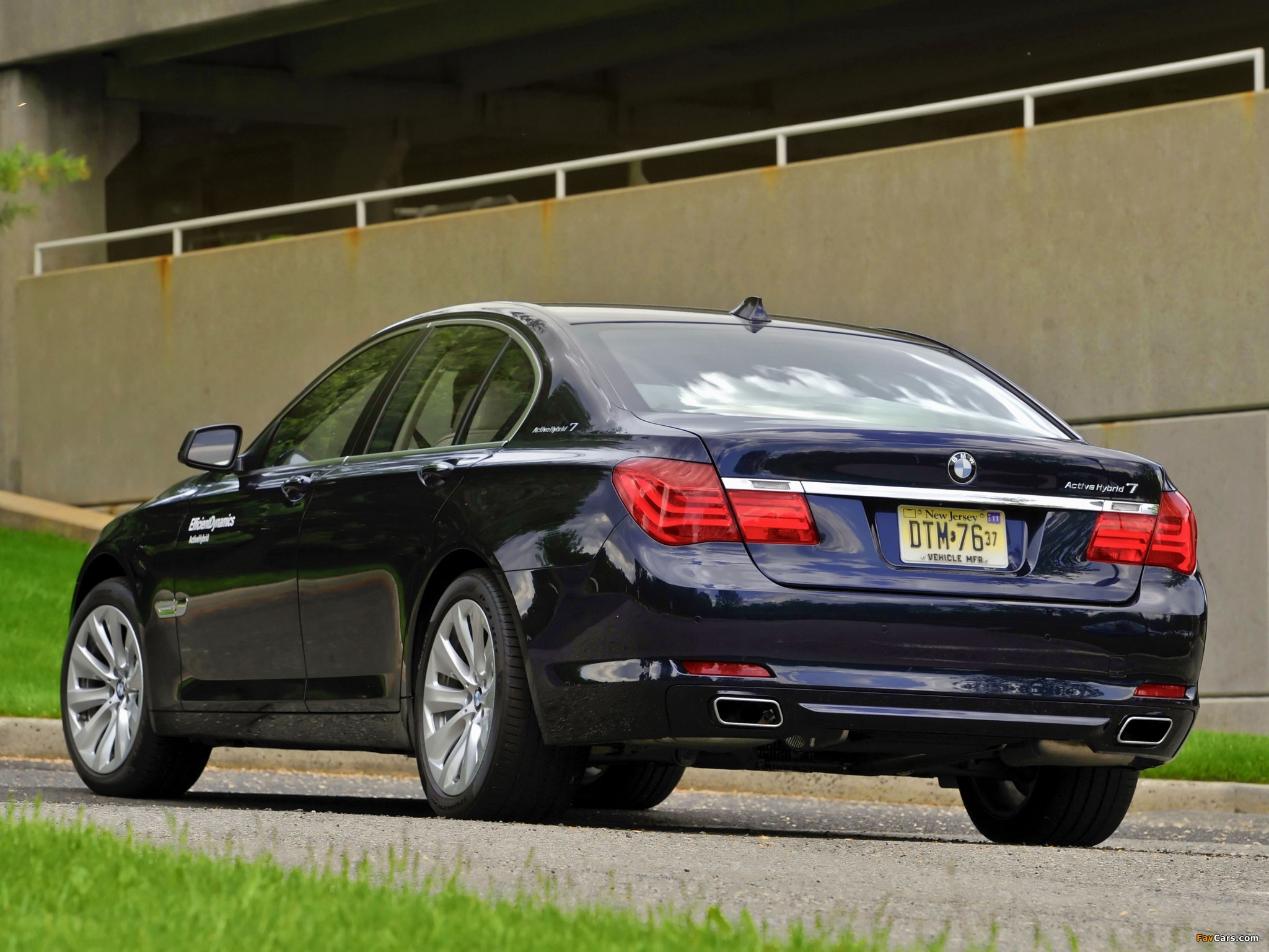 Images of BMW ActiveHybrid 7 US-spec (F04) 2009–12 (2048 x 1536)