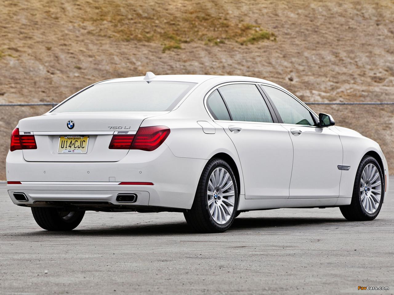 Images of BMW 750Li US-spec (F02) 2012 (1280 x 960)