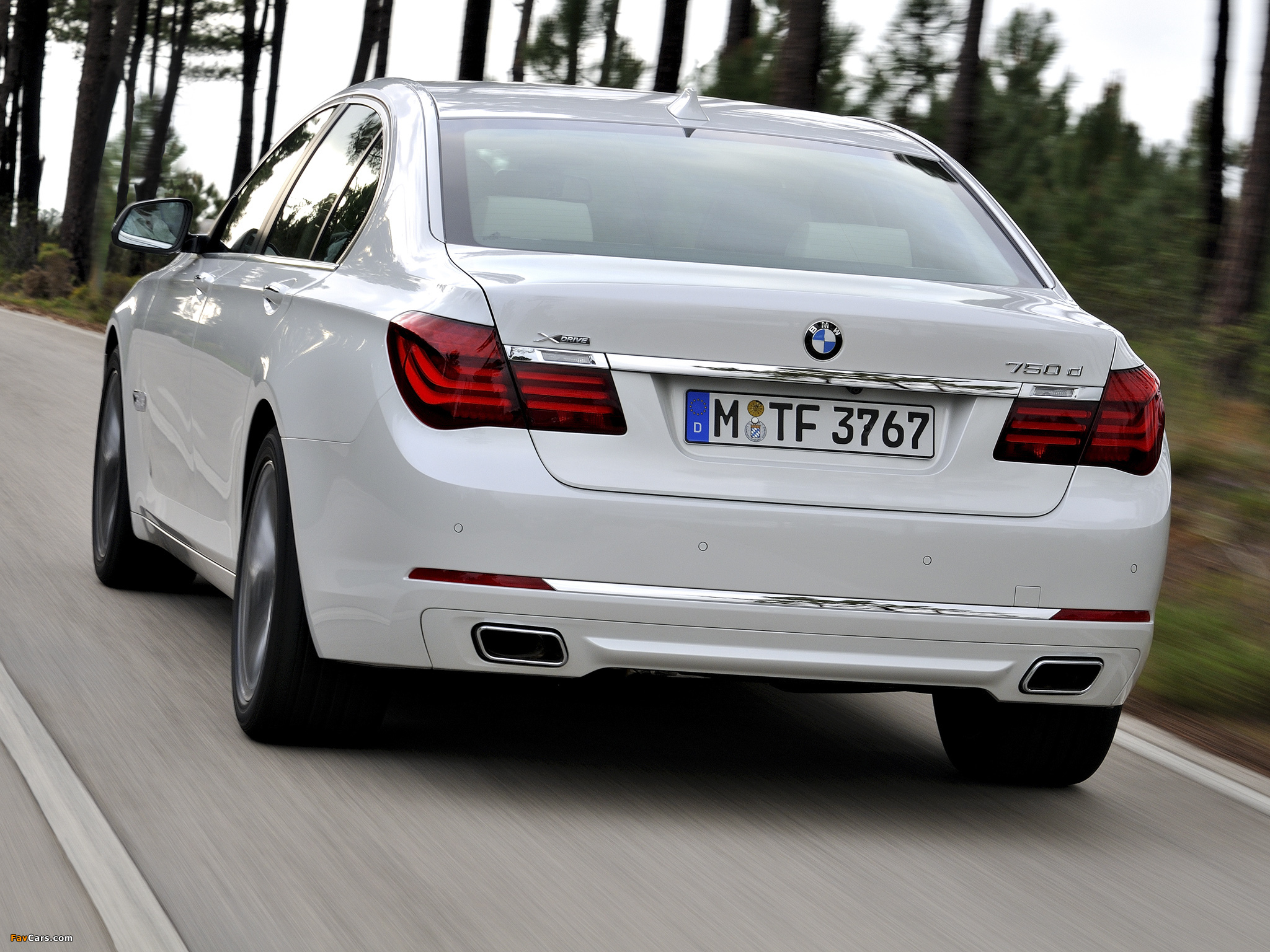 Images of BMW 750d xDrive (F01) 2012 (2048 x 1536)
