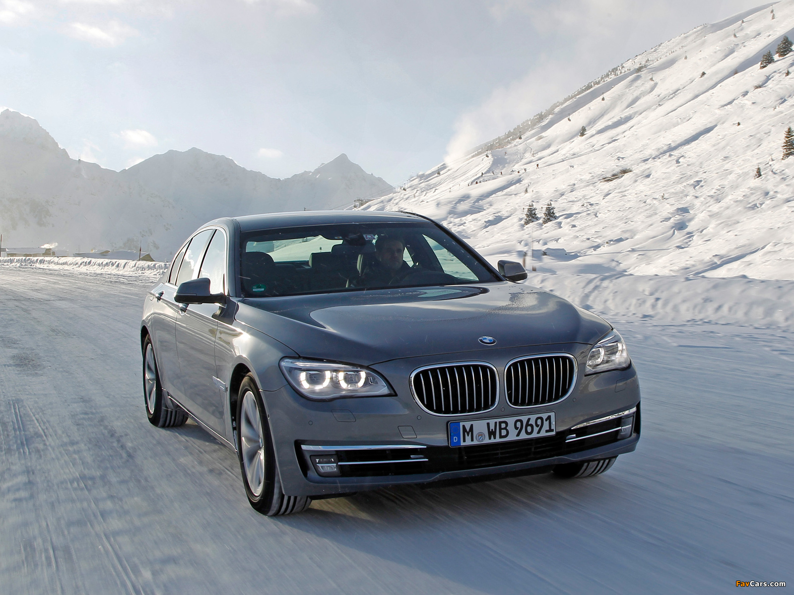 Images of BMW 740d xDrive (F01) 2012 (1600 x 1200)