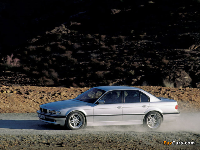 Images of BMW 740d (E38) 1999–2001 (640 x 480)