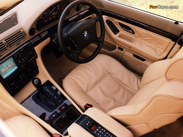 Photos of BMW 750iL UK-spec (E38) 1994–98 (640 x 480)