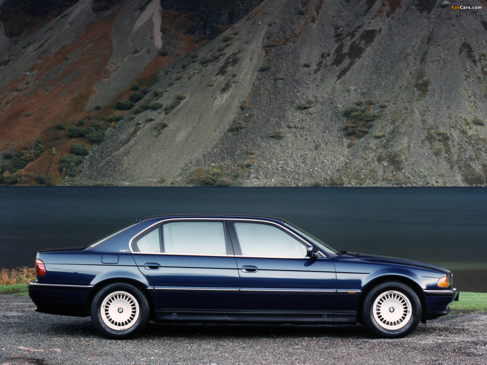 Photos of BMW 750iL UK-spec (E38) 1994–98 (1600 x 1200)