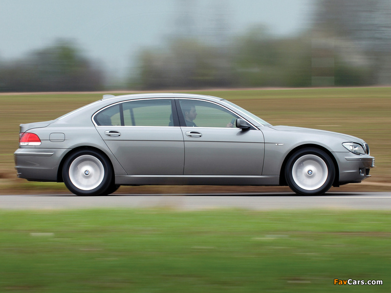 Photos of BMW 750Li UK-spec (E66) 2005–08 (800 x 600)