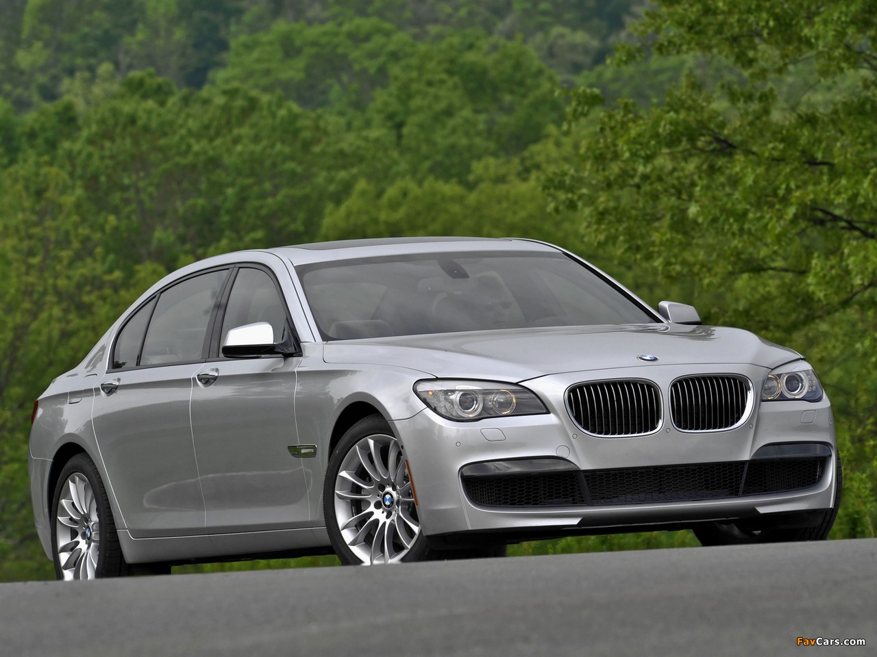 Photos of BMW 740Li US-spec (F02) 2010–12 (1280 x 960)