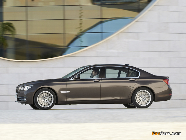 Photos of BMW 750Li (F02) 2012 (640 x 480)