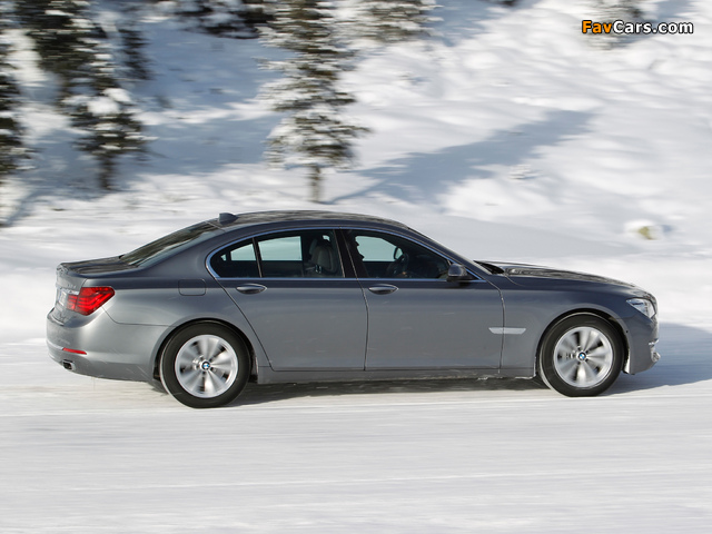 Photos of BMW 740d xDrive (F01) 2012 (640 x 480)