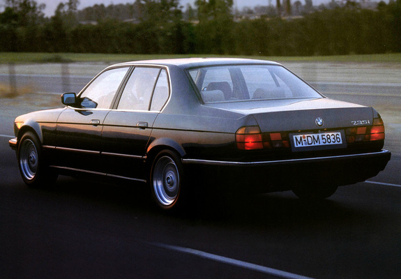 Photos of BMW 735i (E32) 1986–92