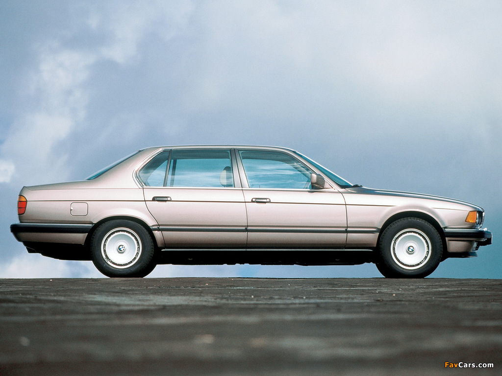 Photos of BMW 750iL (E32) 1987–94 (1024 x 768)