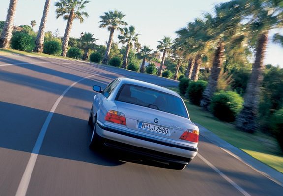 Photos of BMW 750iL (E38) 1998–2001