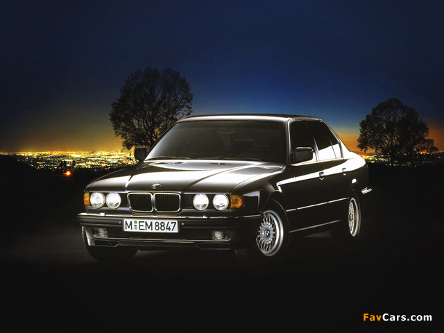 Pictures of BMW 740i (E32) 1992–94 (640 x 480)