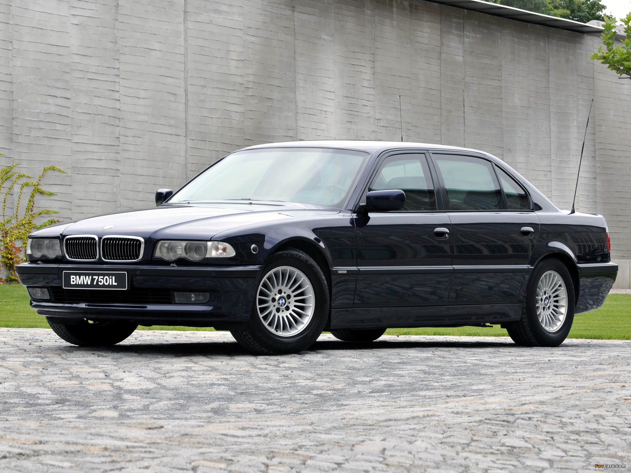 Pictures of BMW 750iL Security (E38) 1998–2001 (2048 x 1536)