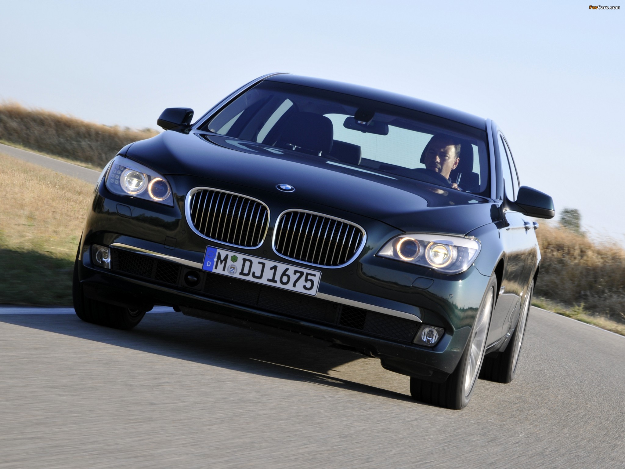 Pictures of BMW 750Li xDrive (F02) 2008–12 (2048 x 1536)