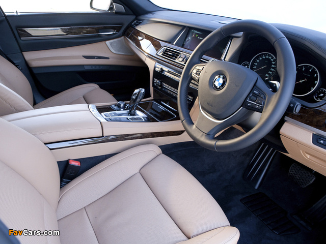 Pictures of BMW 750i ZA-spec (F01) 2012 (640 x 480)
