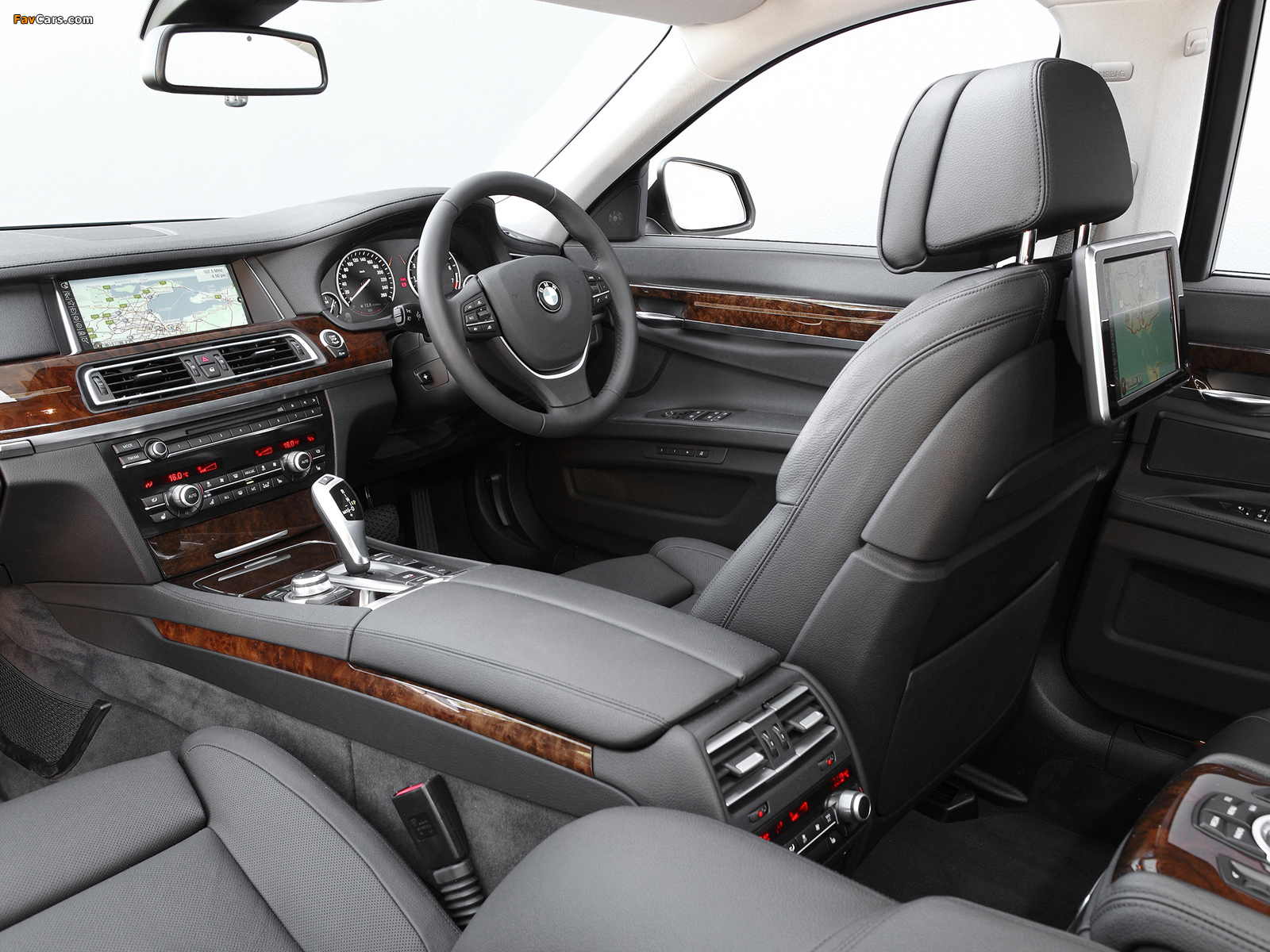 Pictures of BMW 750i AU-spec (F01) 2012 (1600 x 1200)