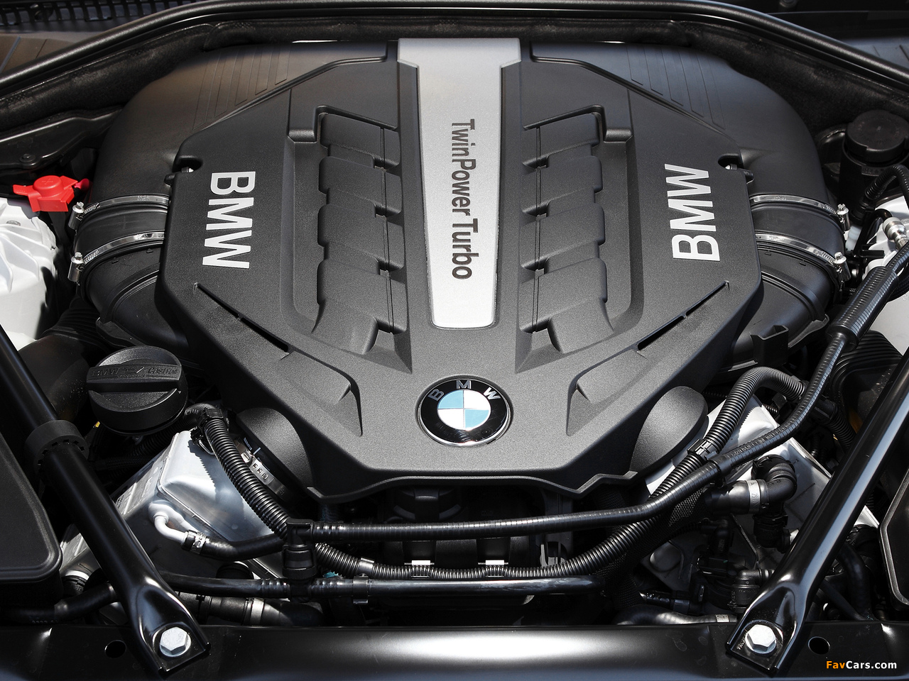 Pictures of BMW 750i AU-spec (F01) 2012 (1280 x 960)