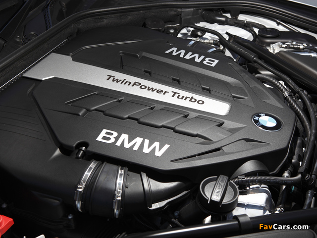 Pictures of BMW 750i AU-spec (F01) 2012 (640 x 480)