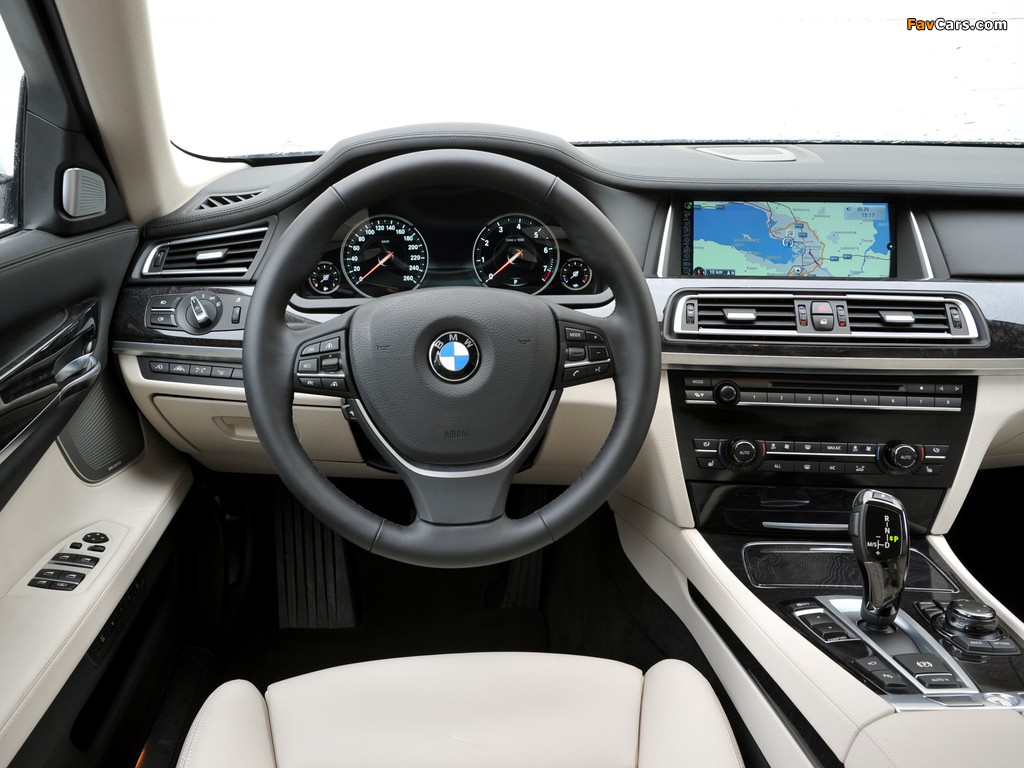 Pictures of BMW 750i (F01) 2012 (1024 x 768)