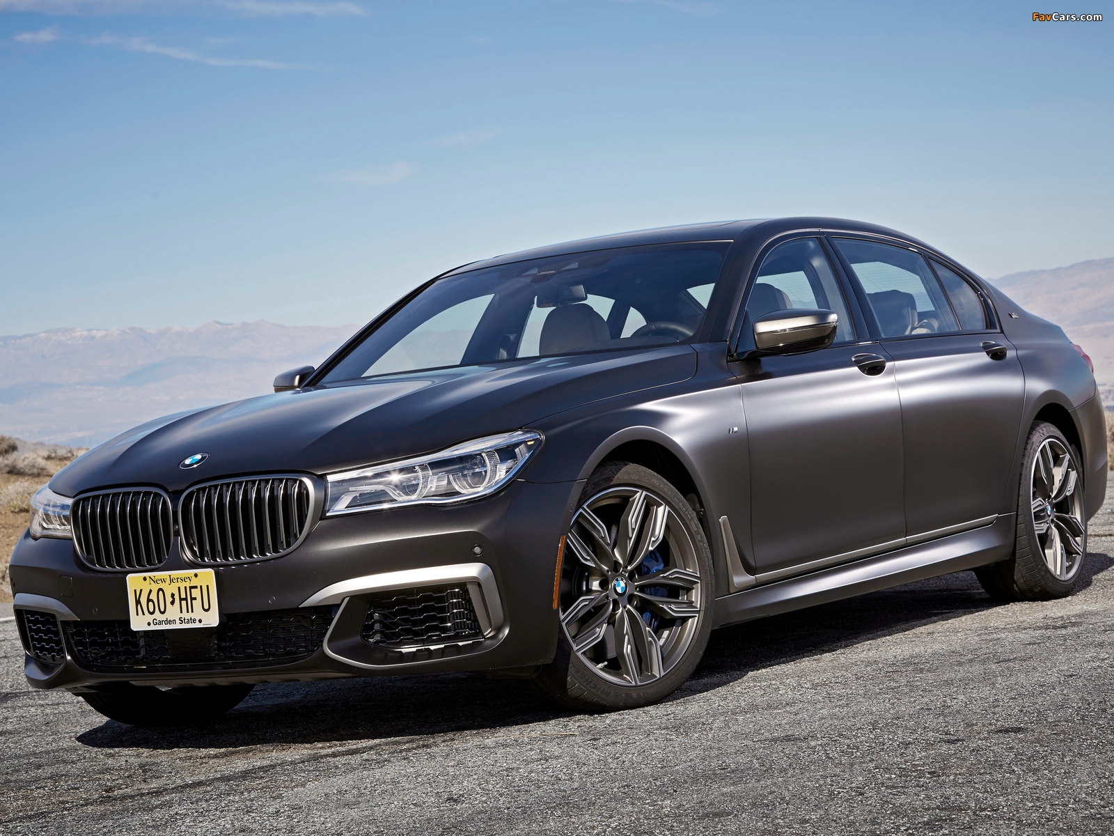 Pictures of BMW M760i xDrive North America (G11) 2017 (1600 x 1200)