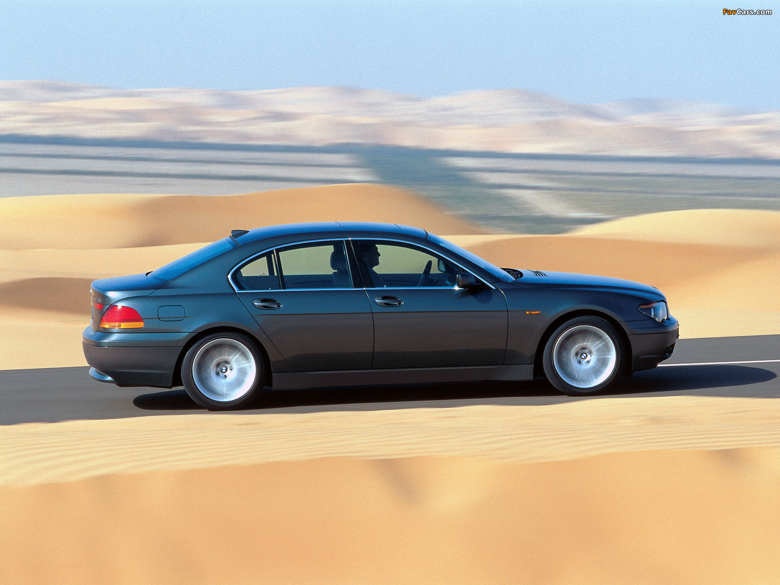 Pictures of BMW 745i (E65) 2001–05 (1600 x 1200)