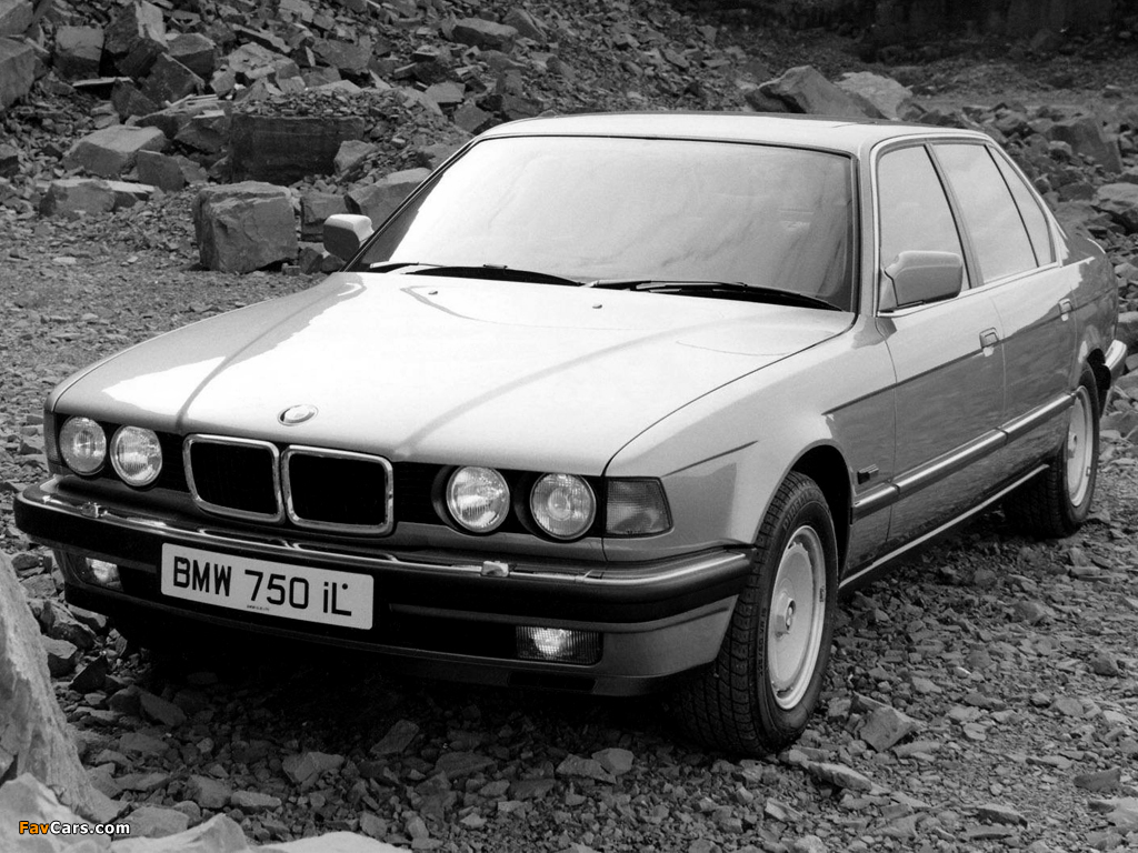 BMW 750iL UK-spec (E32) 1987–94 wallpapers (1024 x 768)