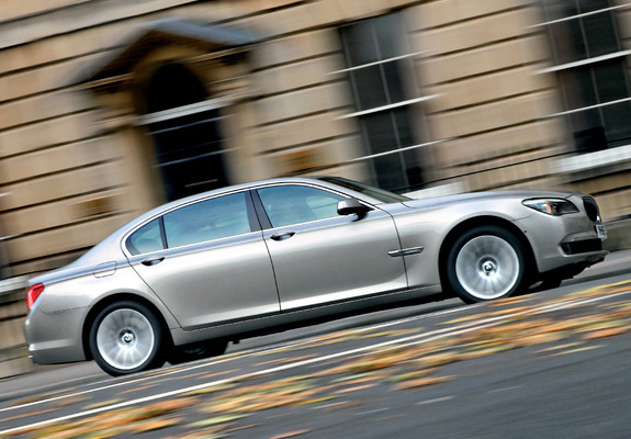 BMW 750Li UK-spec (F02) 2008–12 wallpapers