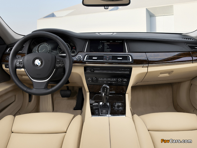 BMW 750Li (F02) 2012 wallpapers (640 x 480)