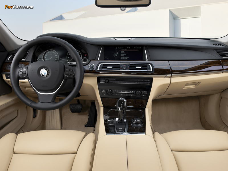 BMW 750Li (F02) 2012 wallpapers (800 x 600)