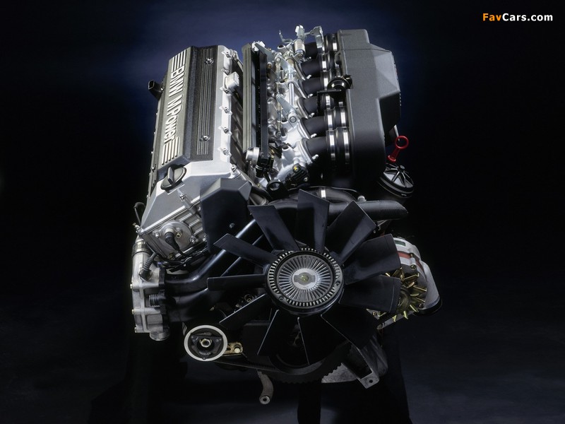 Images of Engines  BMW S38 B38 (800 x 600)