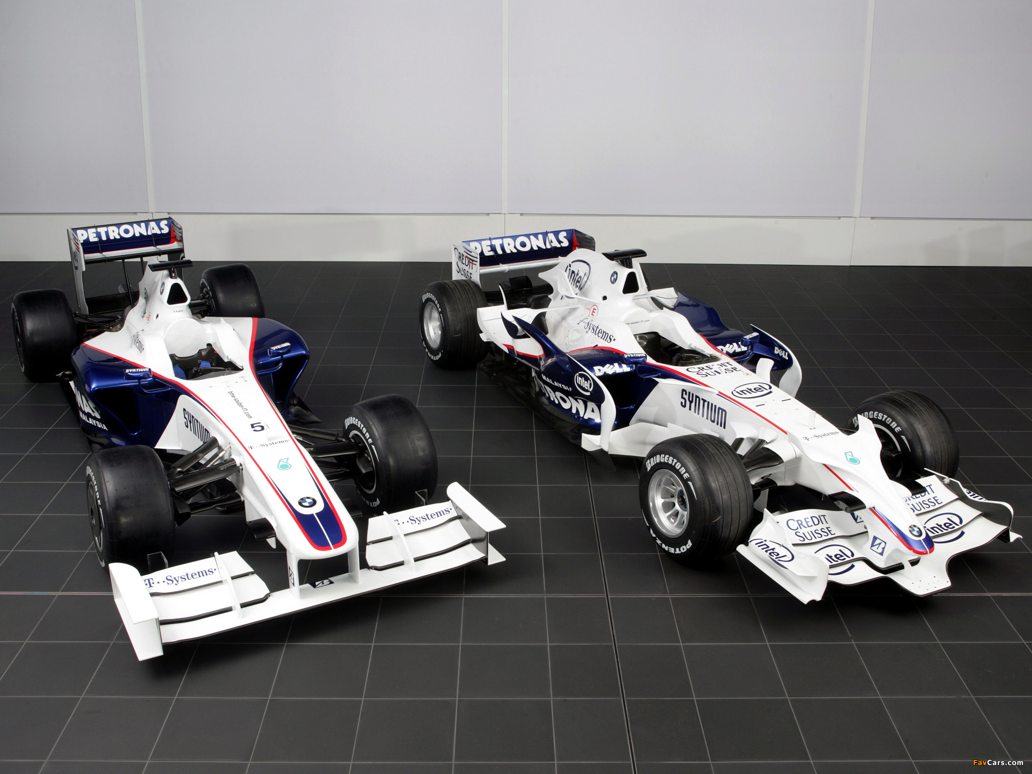 BMW Sauber F1-09 & F1-08 pictures (2048 x 1536)