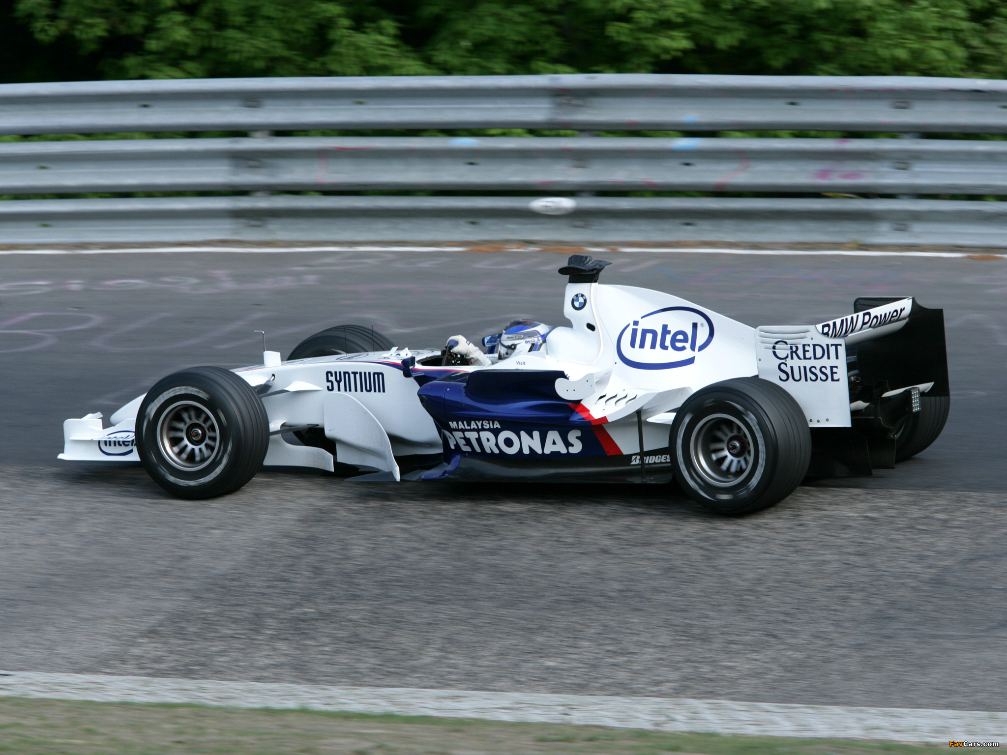 Pictures of BMW Sauber F1-07 2007 (2048 x 1536)