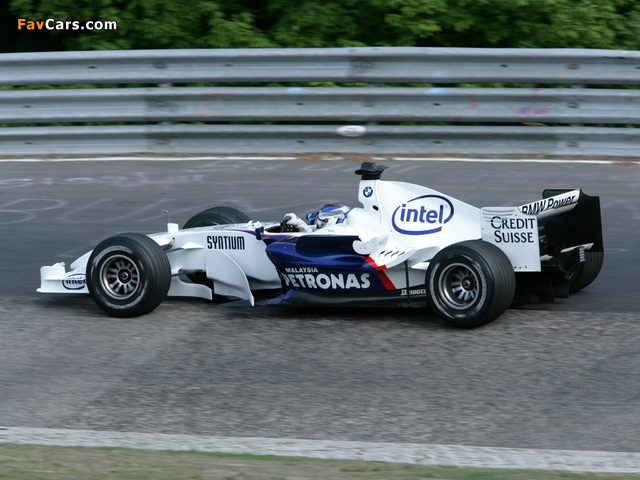 Pictures of BMW Sauber F1-07 2007 (640 x 480)