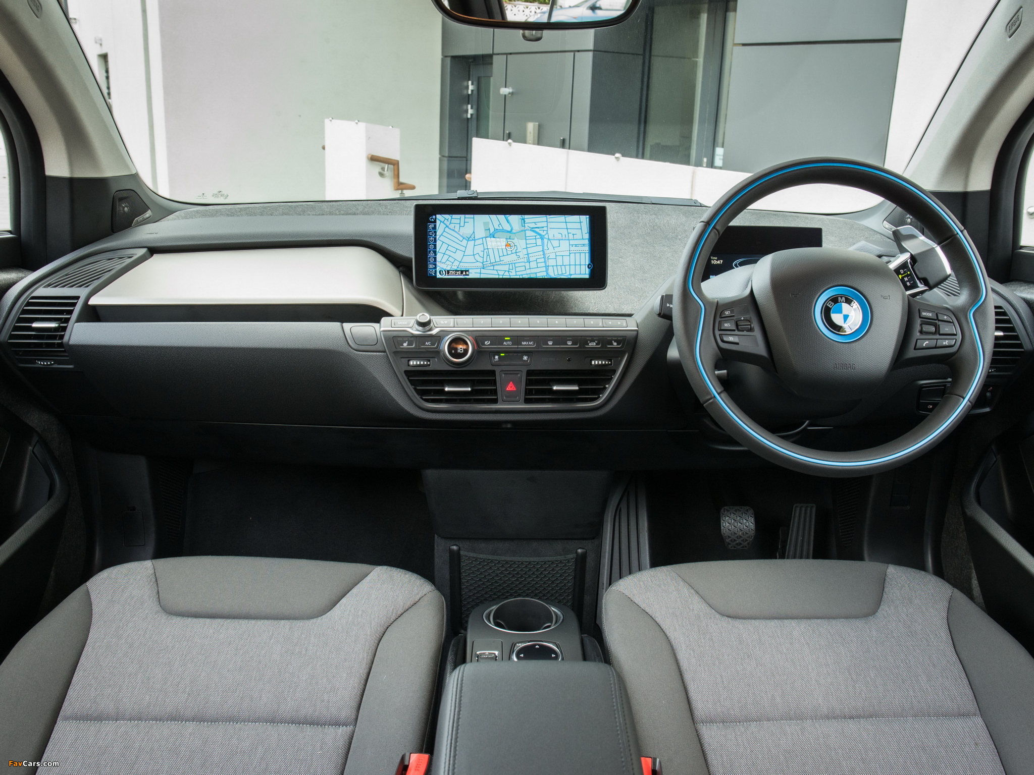 BMW i3 UK-spec 2013 images (2048 x 1536)