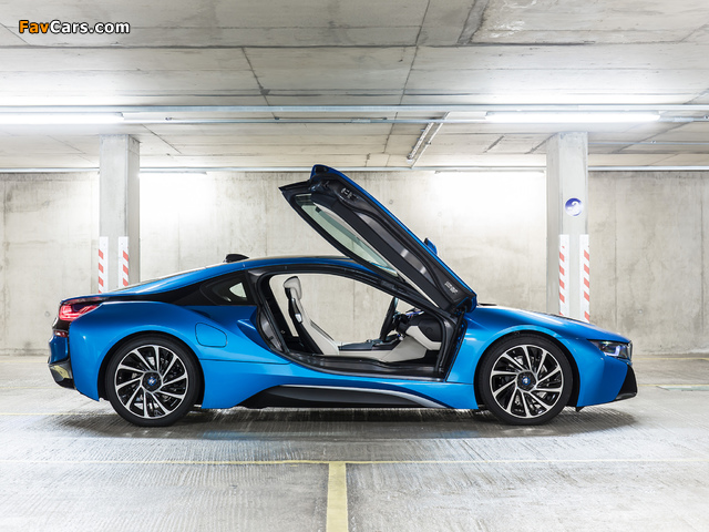 BMW i8 UK-spec 2014 wallpapers (640 x 480)