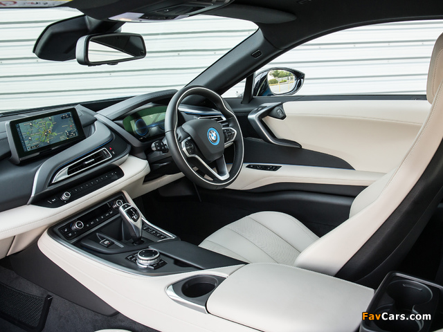 Images of BMW i8 UK-spec 2014 (640 x 480)