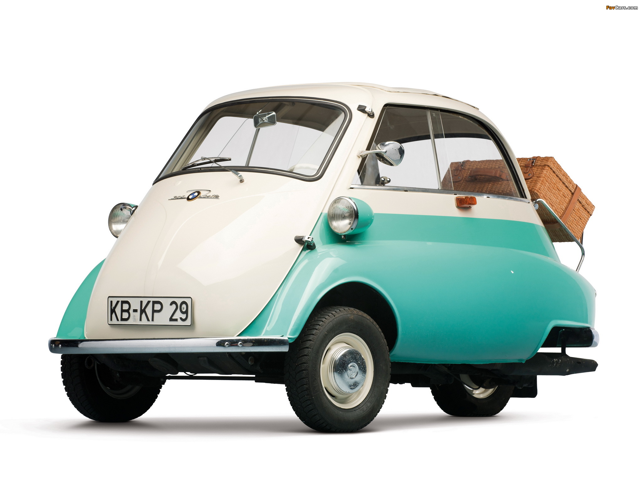 Images of BMW Isetta 300 3-wheel Special 1959–62 (2048 x 1536)