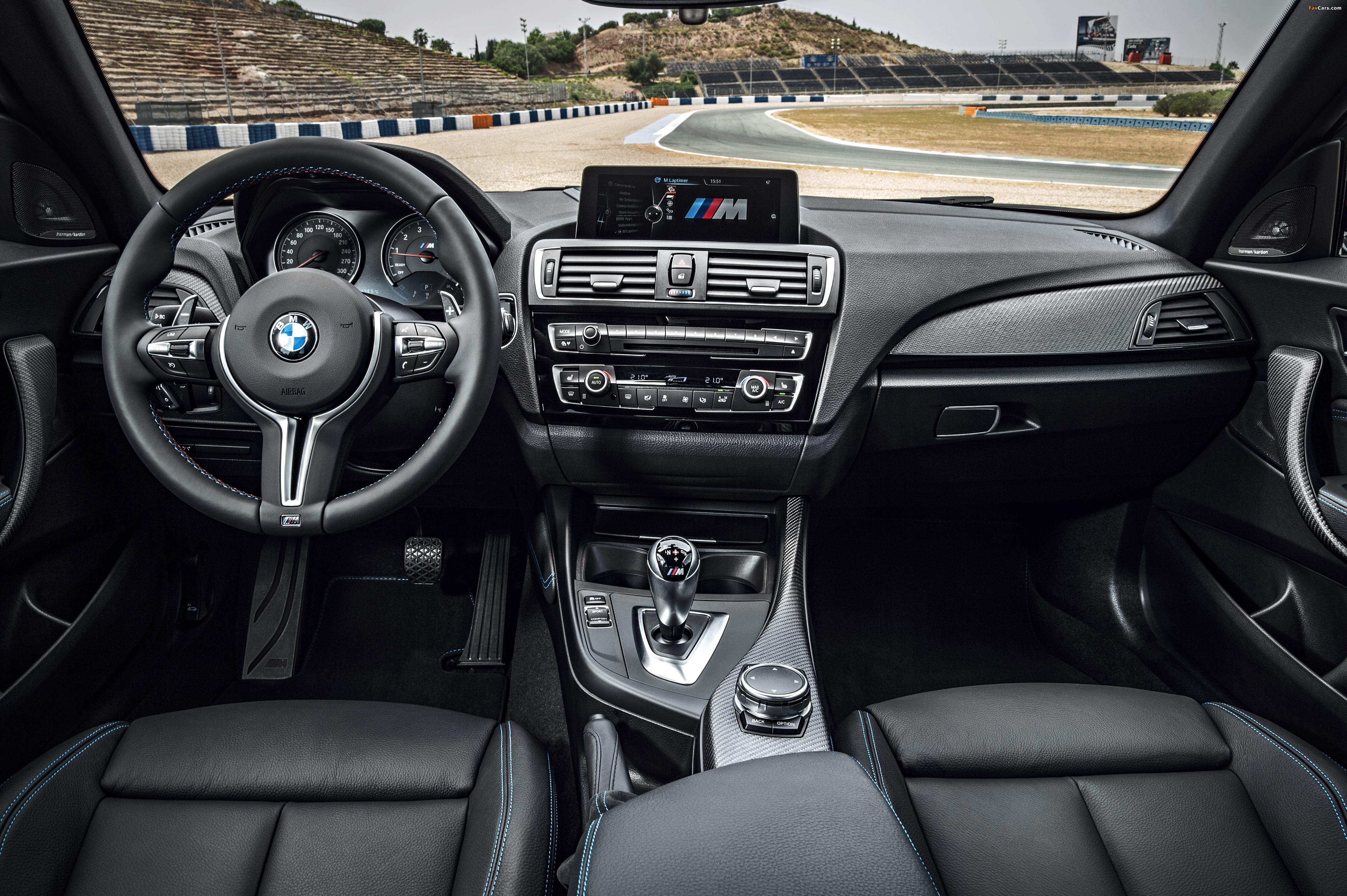 Photos of BMW M2 Coupé (F87) 2015 (4096 x 2726)